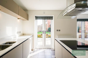 Photo 19- click for photo gallery